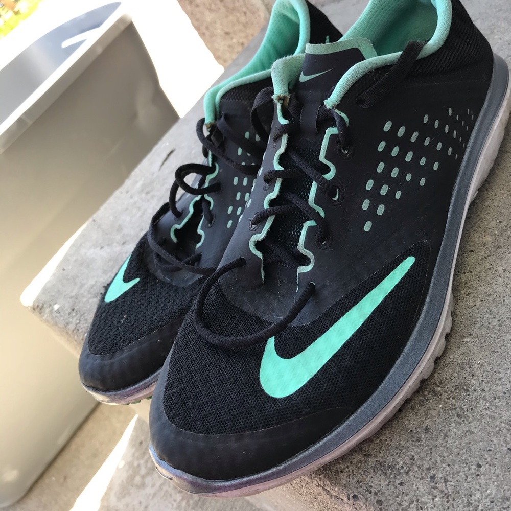 Women’s Nike shoes